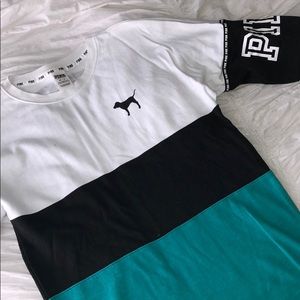 PINK sweater 💚🖤